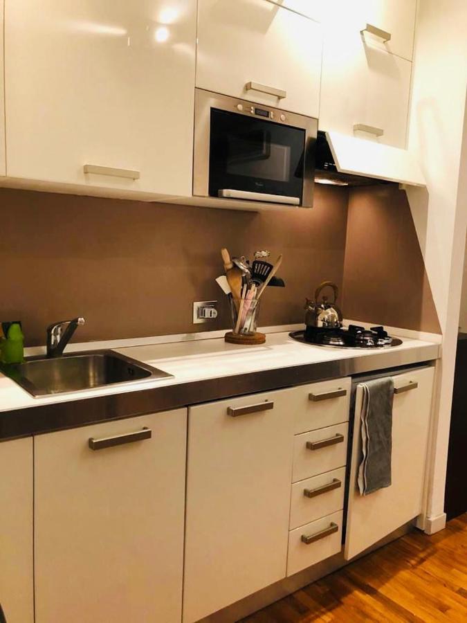 Portavenezia49 - Appartamento Milano Porta Venezia Con Jacuzzi มิลาน ภายนอก รูปภาพ